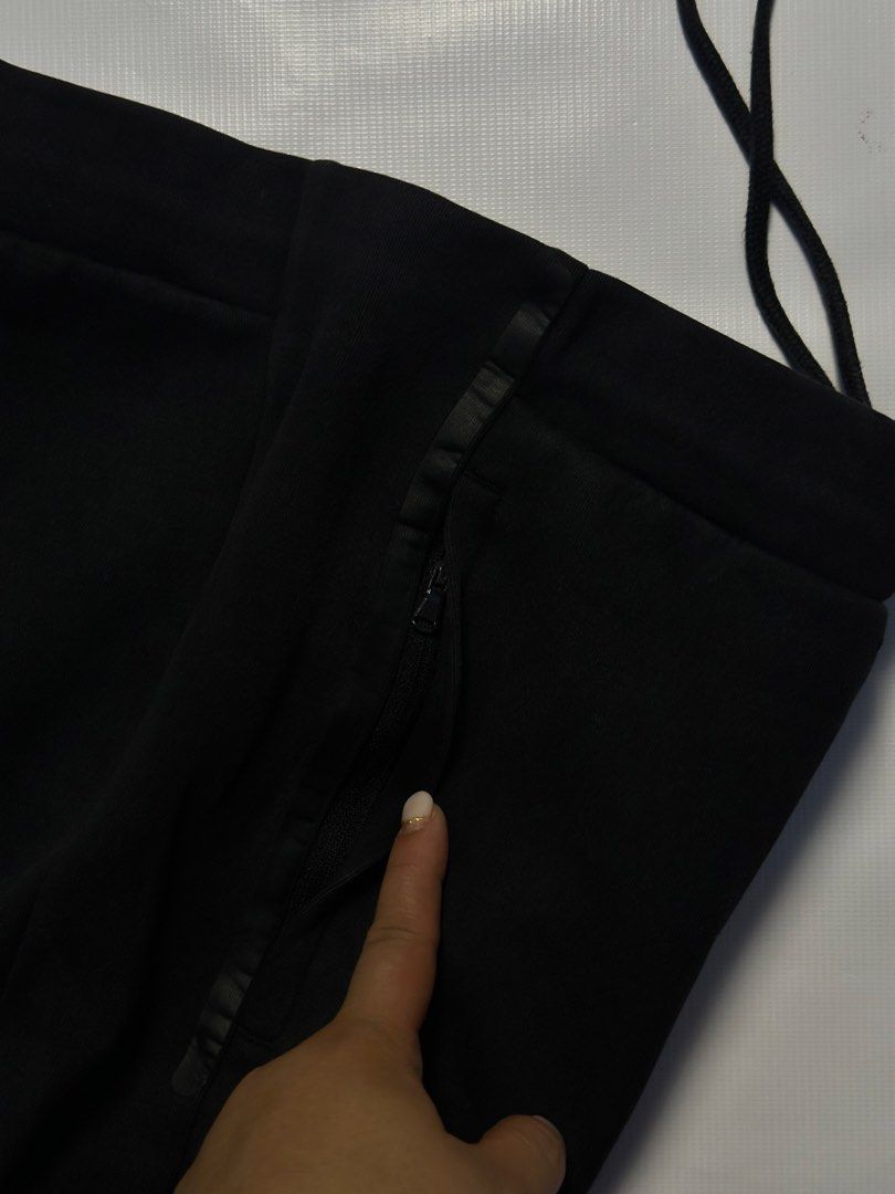 Adidas Neo Black Jogger Pants (Category: Joggers) located in Manila. Submitted by johnedel_james (Listing ID 1436431790, Image 2). Description: - Adidas Neo jogger pants - Color: Black with white stripes - Features: Drawstring waist, zippered side pockets - Size: 30-32 x 38M - Fit: Slim - Made in China.