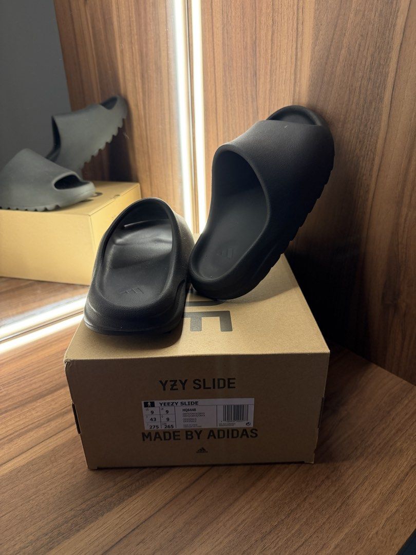 Adidas Yeezy Slide - Onyx - Size 9, Men's Fashion, Footwear, Flipflops and  Slides on Carousell