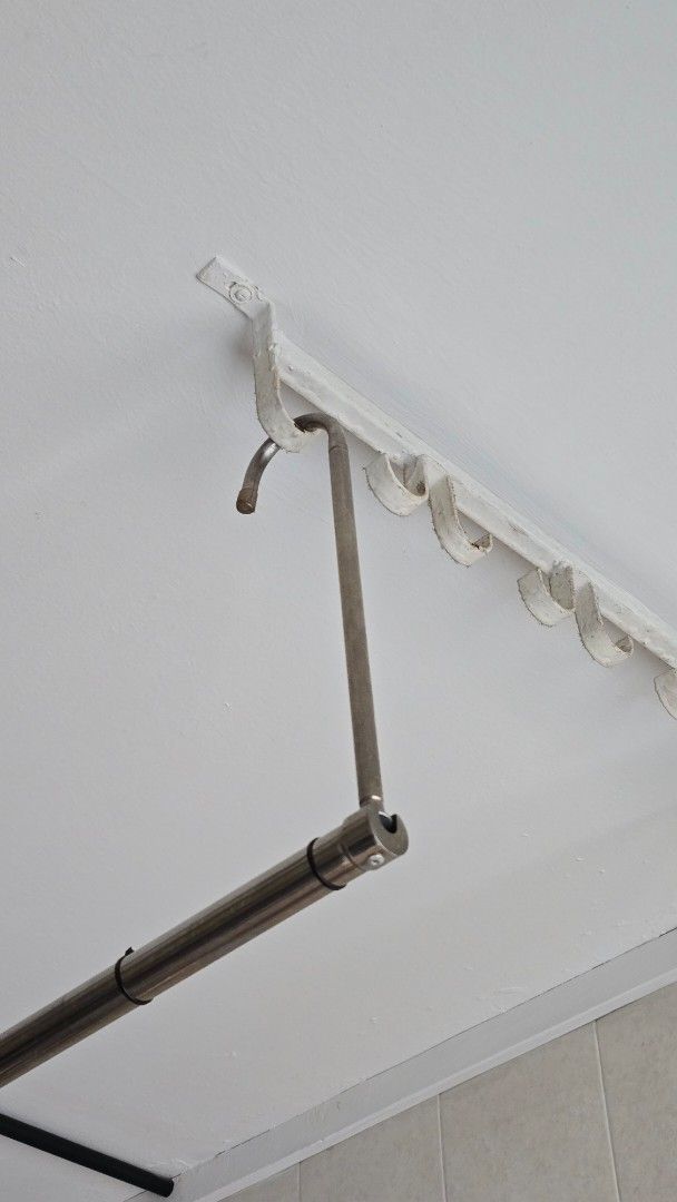 Adjustable Ceiling-Mounted Clothes Drying Rack446736665307392002