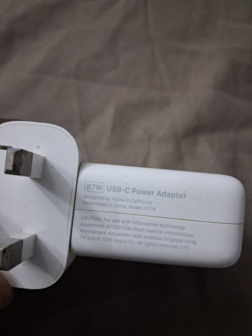 Apple 87W USB-C Power Adapter446791233244375040