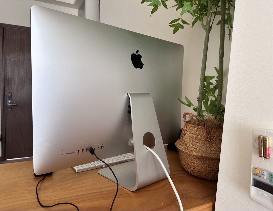 Apple iMac 27-inch446430390435205123