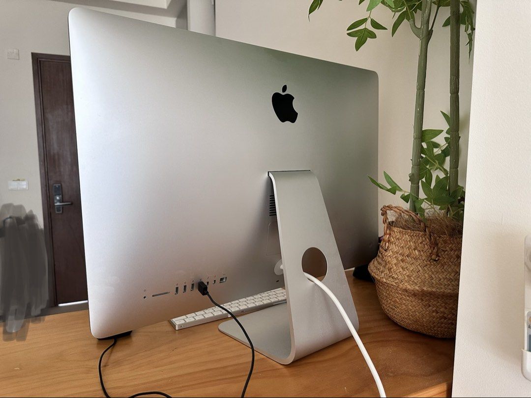 Apple iMac 27-inch446430390435205122