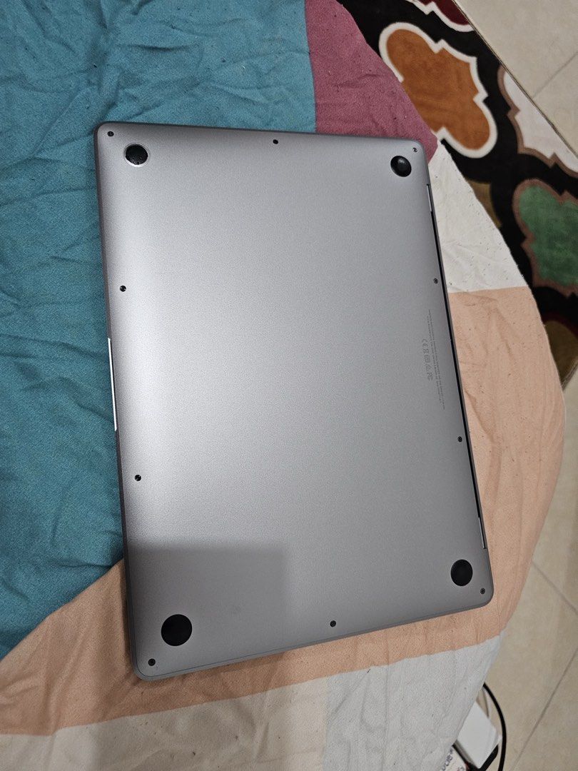 Apple MacBook Air 2018446319280731596802