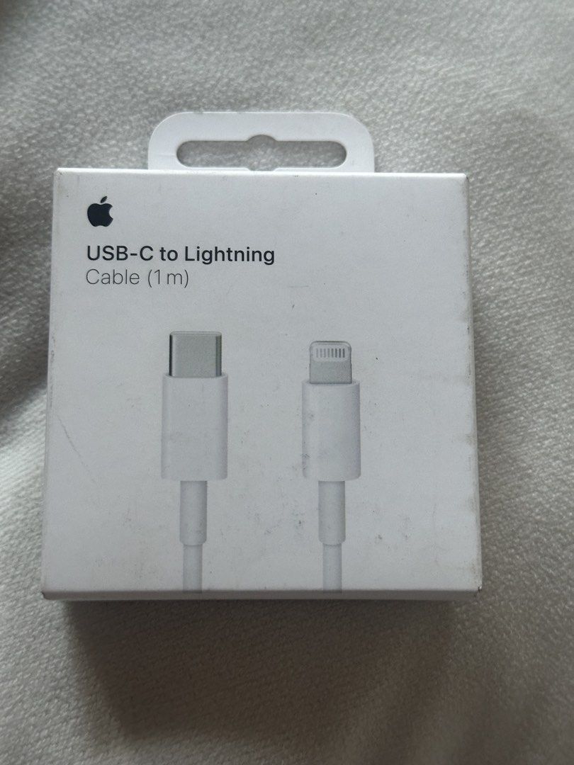 Apple USB C TO LIGHTNJNG CABLE 1METER (Category: Chargers & Cables) located in Pasay City. Submitted by tala_xo (Listing ID 1436314816, Image 1). Description: - Apple USB-C to Lightning Cable - 1 meter length - Authentic Apple product - Ready for use -Never opened never used nastock lang sya ng ilang months -Price nego and discount for sure buyers.