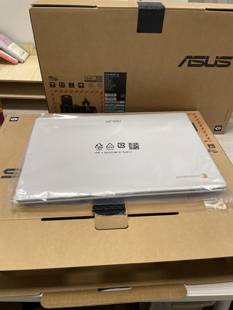 ASUS Chromebook Brand New446678372000747526