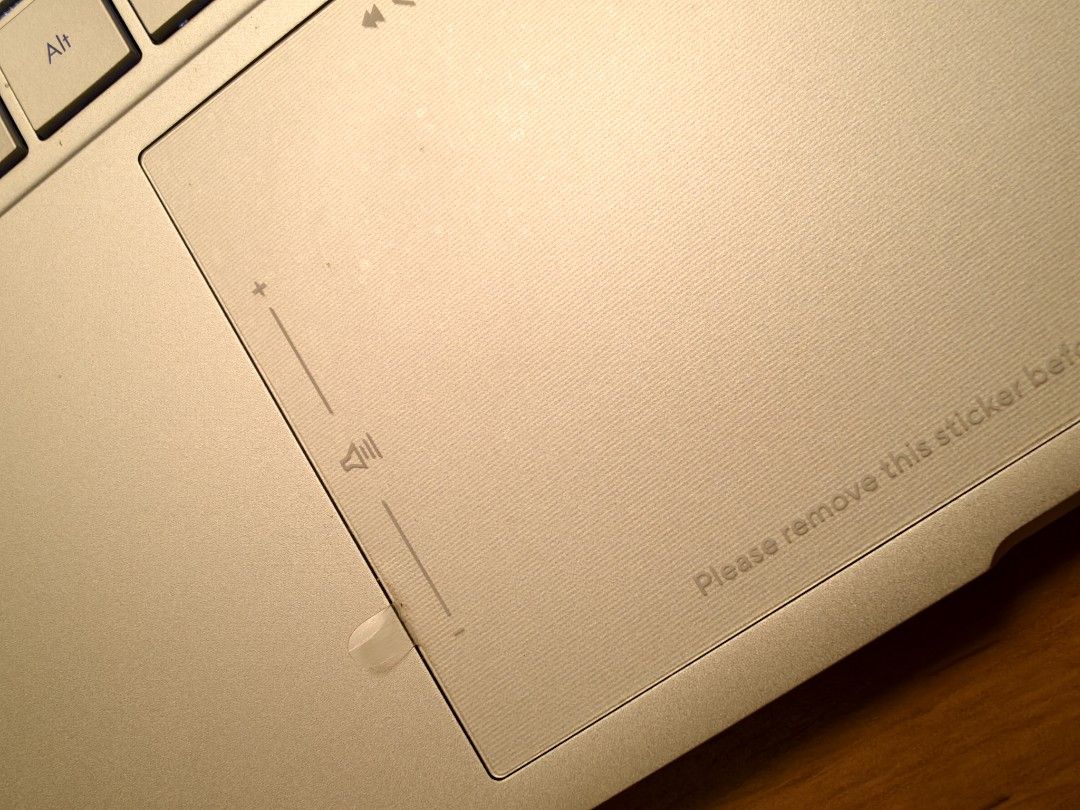 ASUS Vivobook Laptop - Like New Condition446429482147522562