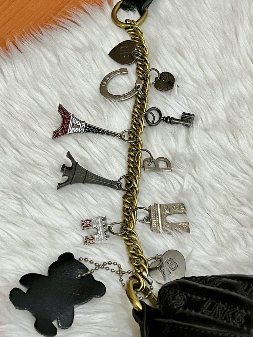 Balenciaga Belt Bag (Category: Luxury Bags & Wallets) located in Manila. Submitted by missyoung222 (Listing ID 1436342974, Image 3). Description: Balenciaga Belt Bag Leather Slightly used In good condition.