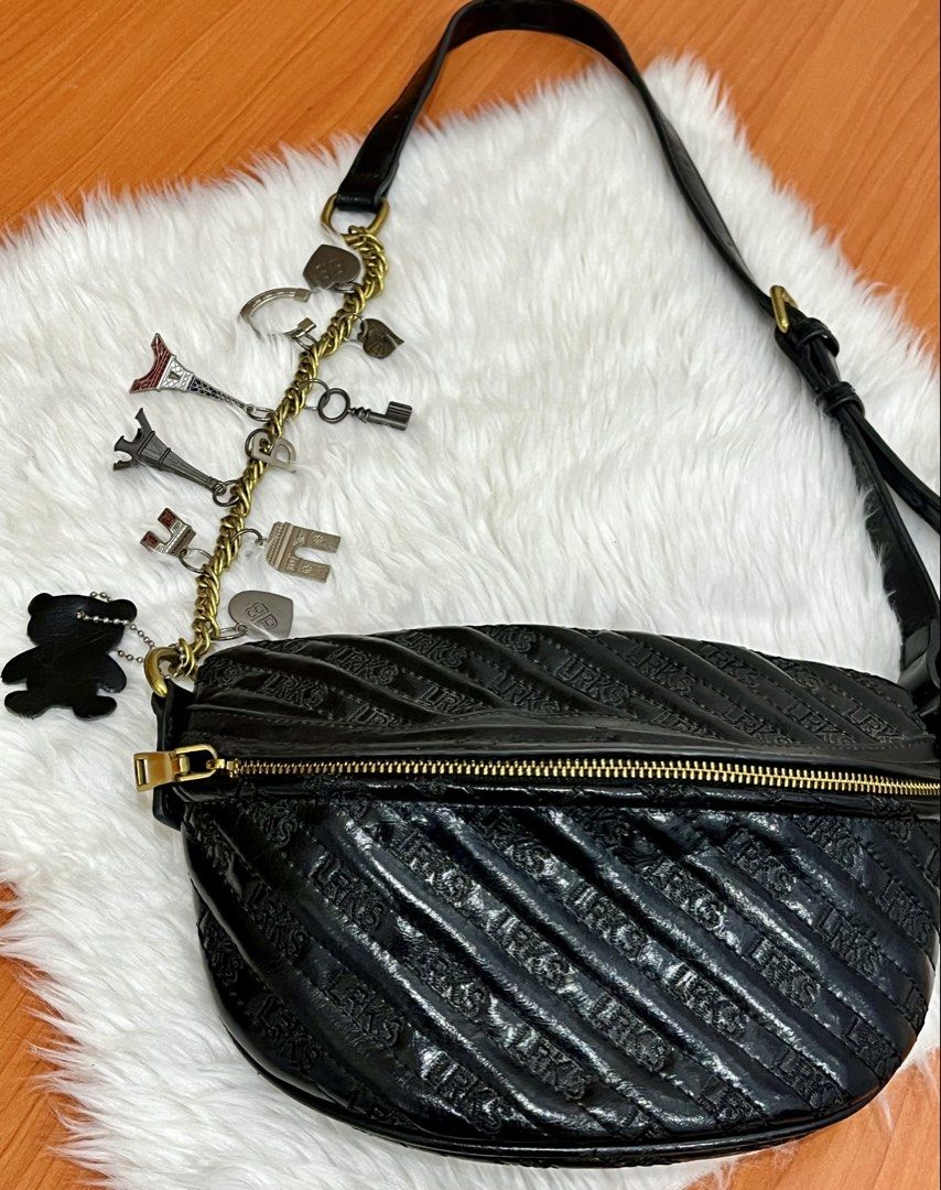 Balenciaga Belt Bag (Category: Luxury Bags & Wallets) located in Manila. Submitted by missyoung222 (Listing ID 1436342974, Image 1). Description: Balenciaga Belt Bag Leather Slightly used In good condition.