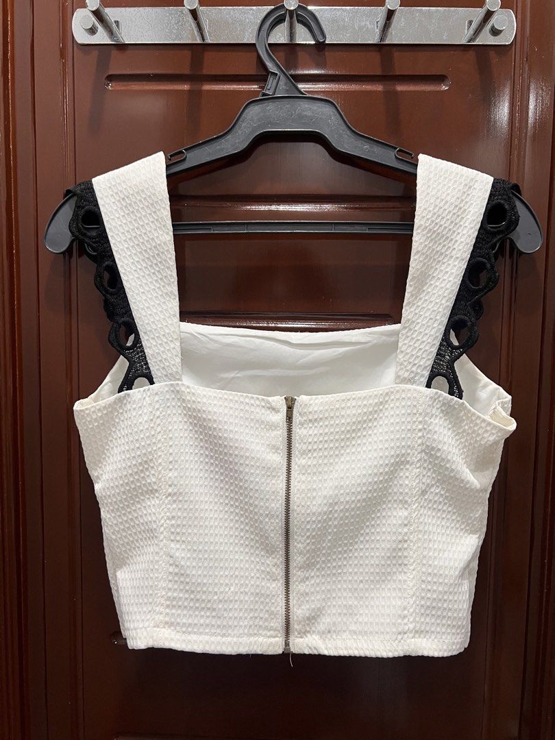Barbie x Plains & Prints White Crop Top (Category: Sleeveless) located in Manila. Submitted by limonee (Listing ID 1436394530, Image 2). Description: Limited edition drop RFS: decluttering Loc: Tondo MOP: GCash, Maribank, Maya MOD: J&T, Lalamove, Grab.