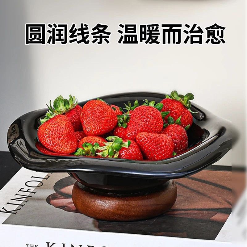 Beautiful ceramic serving bowl446878711619921920