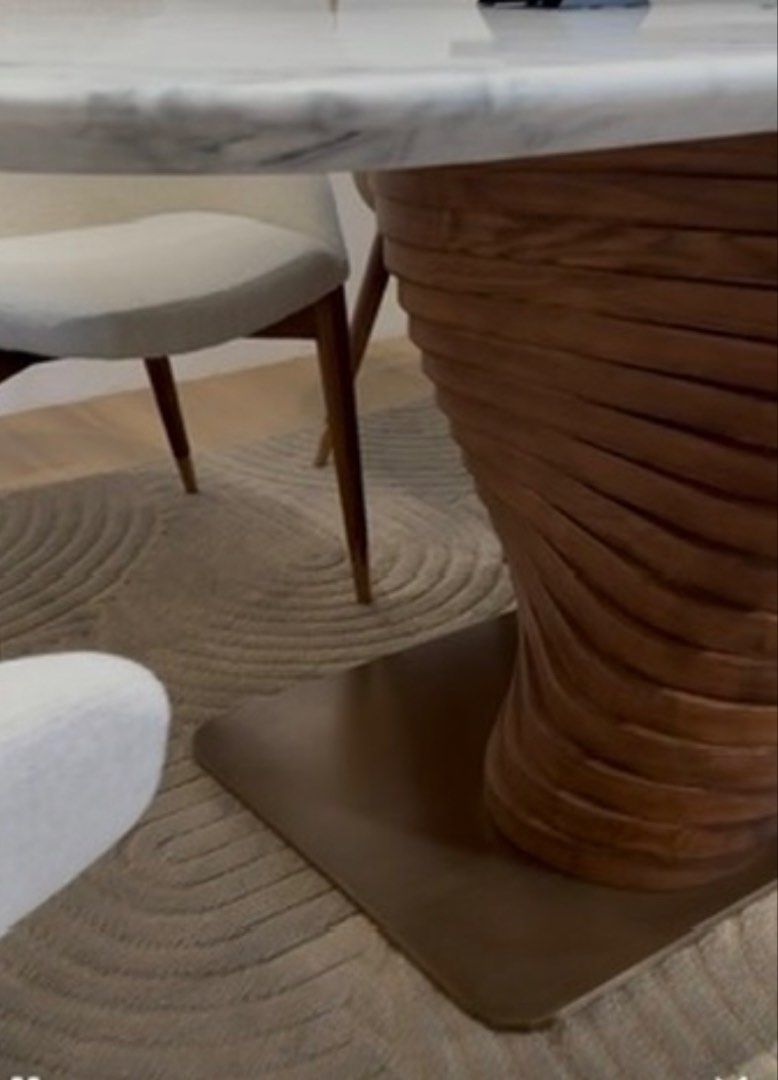 Marble Table (Category: Tables & Sets) located in Singapore. Submitted by ameliakne (Listing ID 1436423463, Image 3). Description: Bought $2580 from Star Living 6 months ago “MONTINI Bespoke dining table”. With invoice. - L 1800 x W 950 x H 760 mm (Calacatta Natural Marble) - must be picked it May 27th or May 28th - has a small chip ( see photo) .
