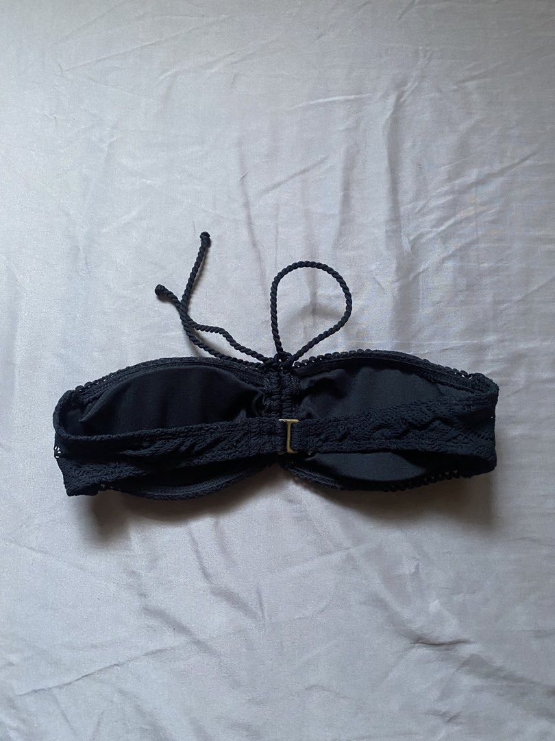Black Crochet Bikini Top (Category: Bikinis & Swimsuits) located in Manila. Submitted by dodoheeee (Listing ID 1436354358, Image 3). Description: - Black crochet bikini top - Halter straps - Textured design - Bandeau style with tie - Clasp closure at the back - Ideal for beach or pool.