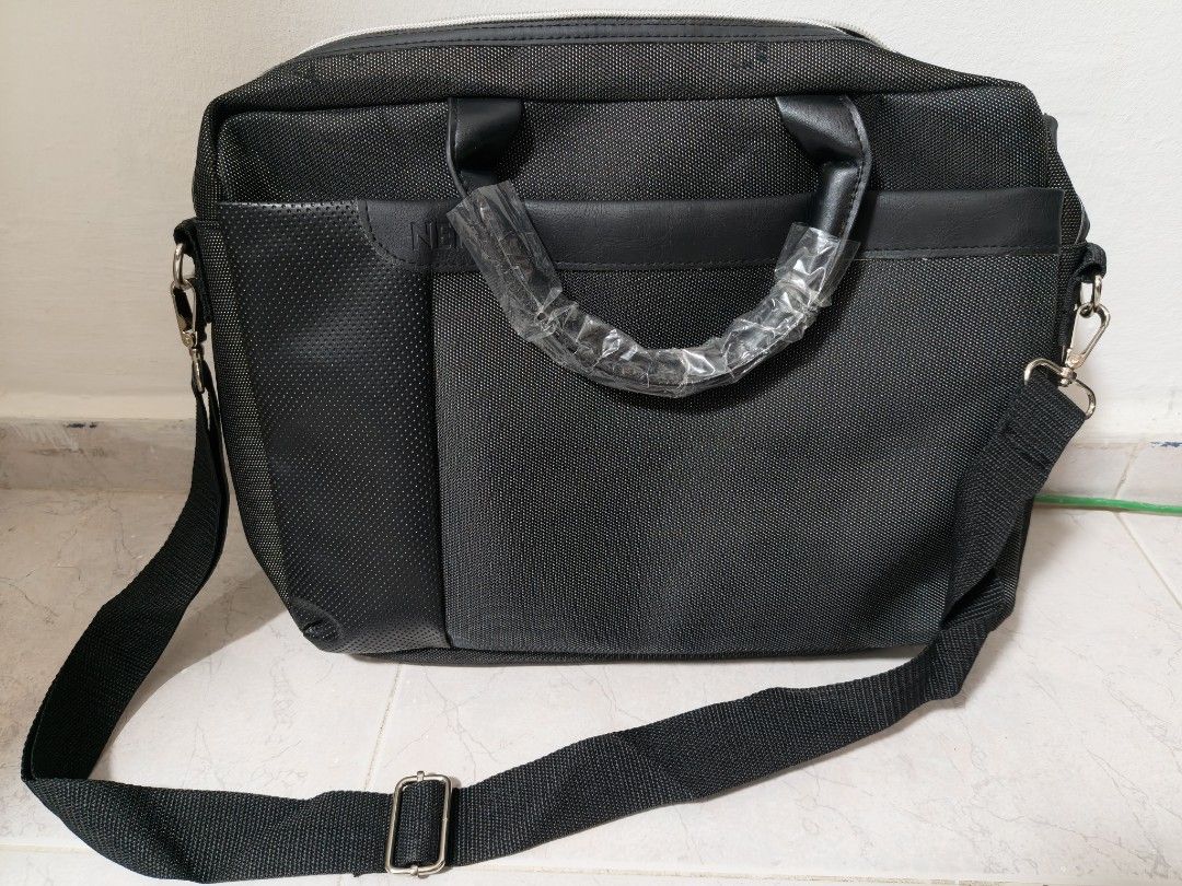 Black Laptop Bag with Shoulder Strap447144233020303360