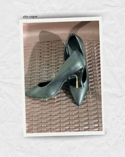 (Category: ) located in . Submitted by re-vogue (Listing ID 1436362163, Image 1). Description: .