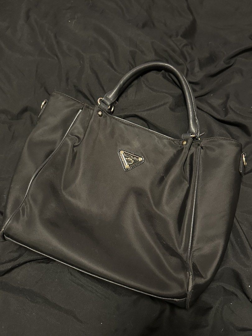 Black Shoulder Bag (Category: Shoulder Bags) located in Baguio. Submitted by asianbratzgemz (Listing ID 1436408568, Image 2). Description: good for school!! no issues working zippers convenient spaces ♡ gcash mop only ♡ baguio based.