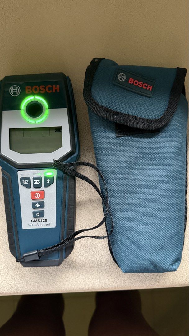 Bosch GMS120 Wall Scanner with Case