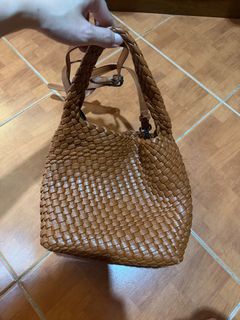 (Category: ) located in . Submitted by bunny_thrift_shop (Listing ID 1436373967, Image 1). Description: .