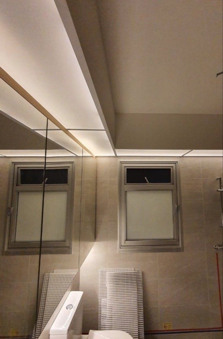 Bto toilet acrylic panels