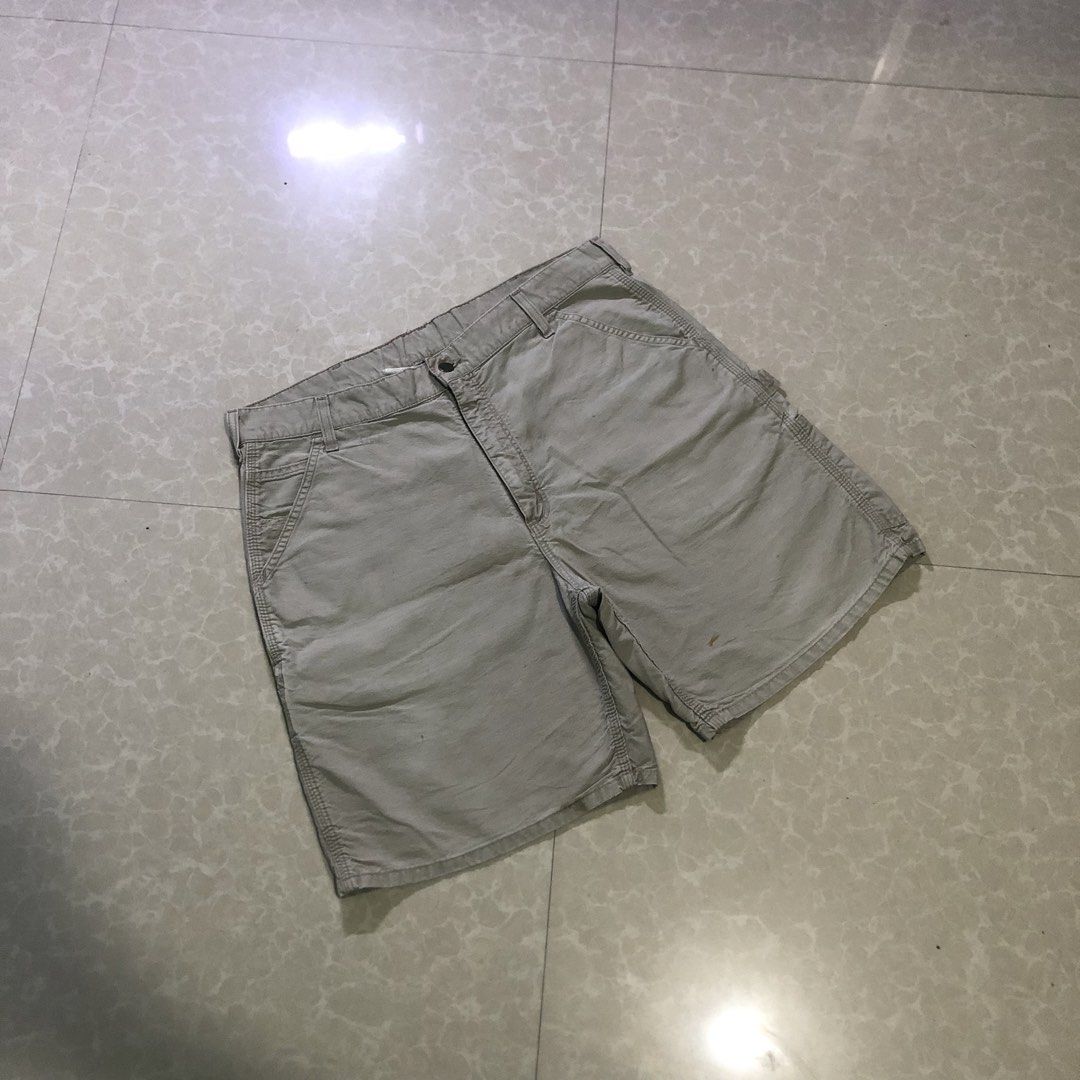 Carhartt carpenter big patch (Category: Shorts) located in Samal. Submitted by rj_thrift (Listing ID 1436394285, Image 2). Description: Size: 36x19 leg hole 12 issue: pinhole excellent condi need wash.