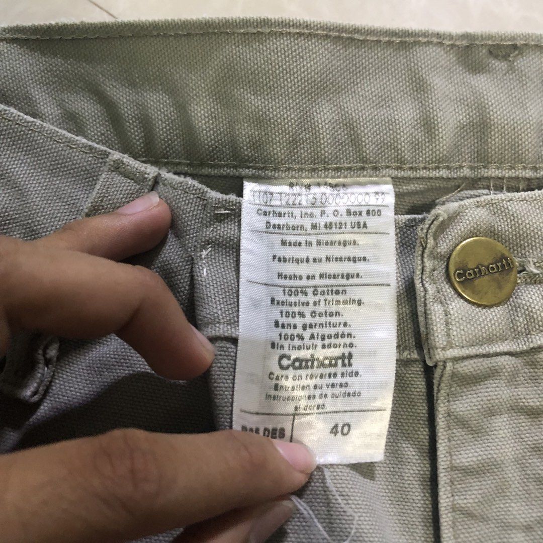Carhartt vintage patch carpenter (Category: Shorts) located in Samal. Submitted by rj_thrift (Listing ID 1436393681, Image 3). Description: size 36 if tahi pag tinannggal tahi size 40x21 leg hole 13 issue: Repaired and scraches excellent condi.