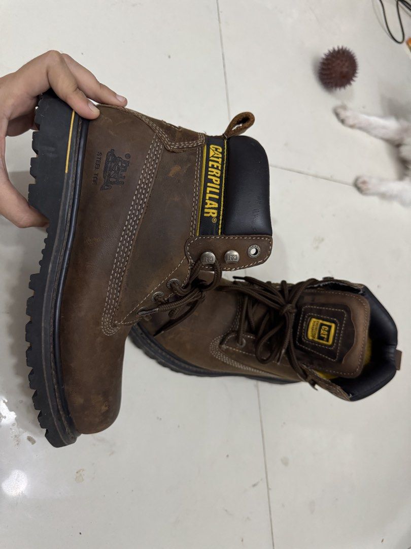 Caterpillar Steel Toe Work Boots (Category: Boots) located in Mabalacat. Submitted by loveforvintagebags (Listing ID 1436459627, Image 3). Description: - Caterpillar work boots with steel toe - Brown leather upper - Size: US 7, UK 6, EUR 40, wide width - Oil and slip-resistant soles - Rugged outsole - Lace-up design.