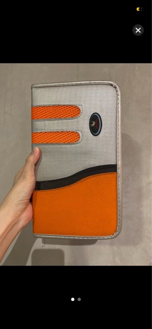 CD Case (Category: CDs & DVDs) located in Singapore. Submitted by quickbear.e86a3f (Listing ID 1436323919, Image 1). Description: - Holds 80 CDs - Secure zipper closure.