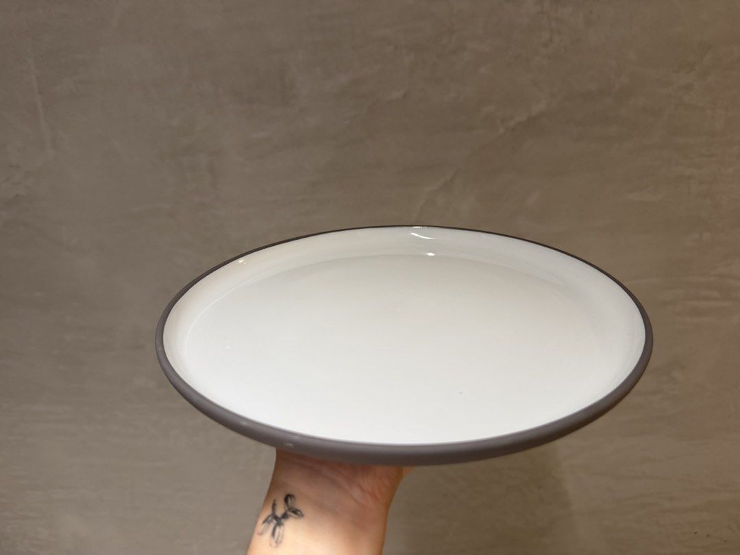 Ceramic Plate with Grey Rim - 24cm