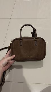 (Kategori: ) berada di . Dikirim oleh pixpreloved (ID iklan 1436427834, Gambar 1). Deskripsi: .