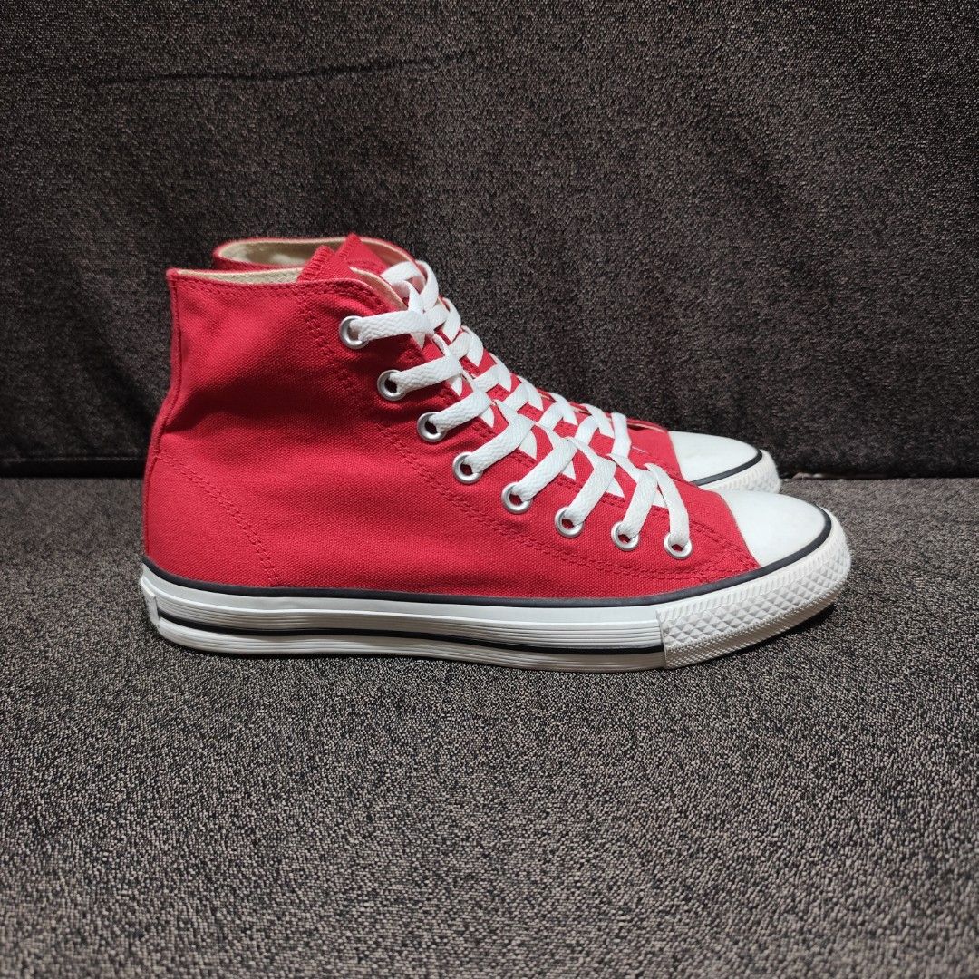 Converse Classic Red Japan (7.5 men) (Category: Sneakers) located in Marikina City. Submitted by frked (Listing ID 1436414156, Image 1). Description: Converse Classic Red Japan 7.5 men Excellent No box 999+sf.