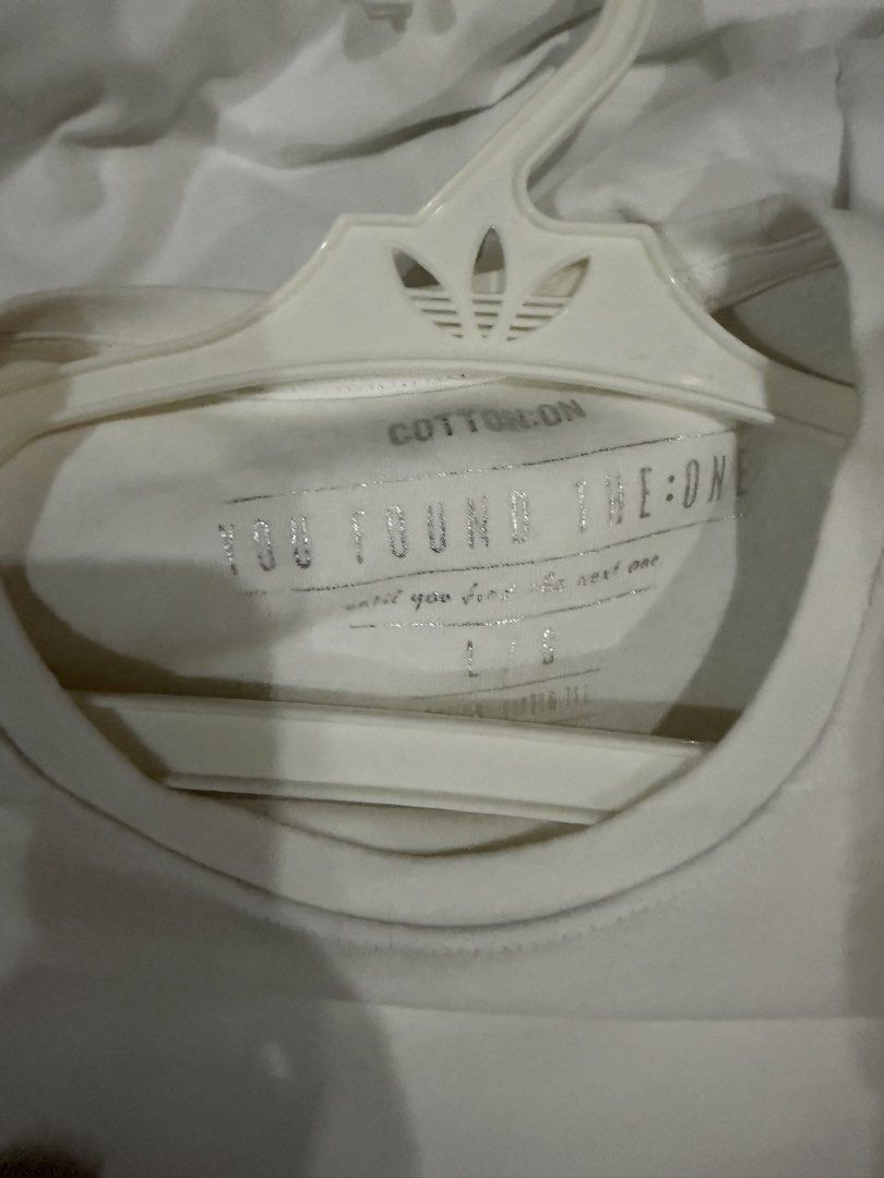 Cotton ON White Shirt - L (Category: Shirts) located in Manila. Submitted by milktote (Listing ID 1436381444, Image 3). Description: L.
