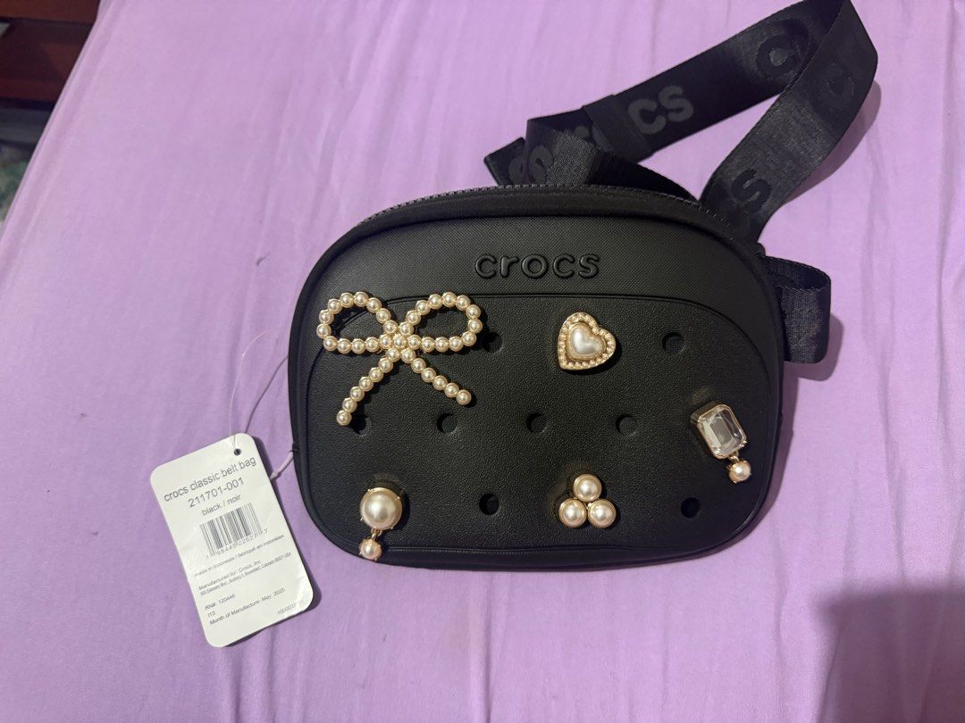 original crocs classic belt bag (Category: Cross-body Bags) located in Manila. Submitted by rubyjanesdy (Listing ID 1436385161, Image 1). Description: brand new - mod: lalamove or lbc - mop: gcash or maya - loc: metro manila .