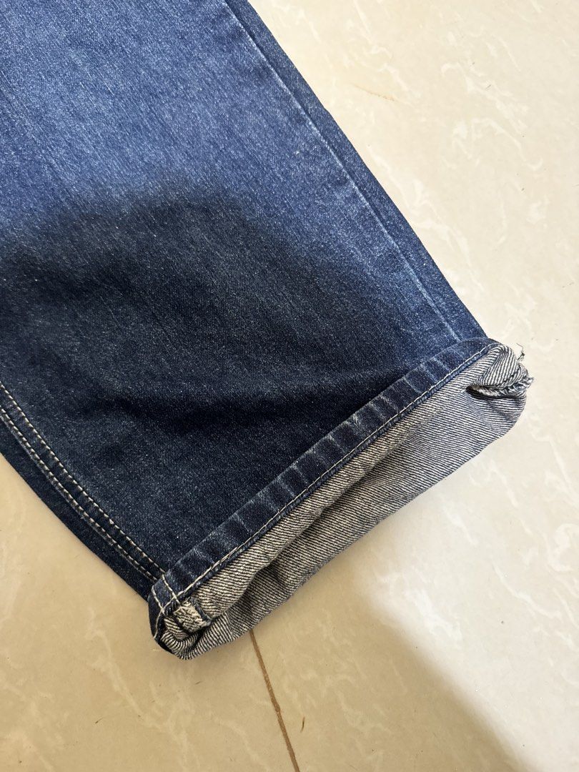 Dark Blue Indigo Baggy Jeans (Category: Jeans) located in Quezon City. Submitted by onthescott (Listing ID 1436379322, Image 3). Description: Semi Raw Denim Pants Waistline around 34-35 Leg Hole 9 Length 40 Thigh 13.