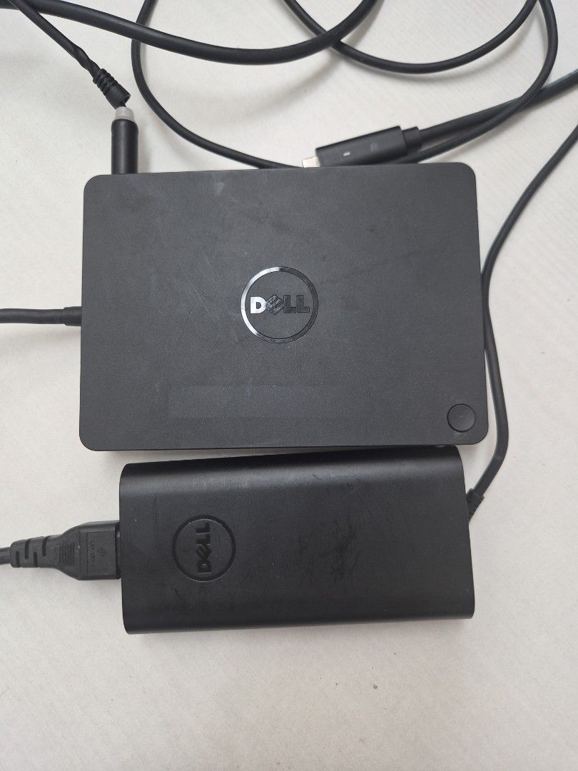 Dell Laptop Charger and docker