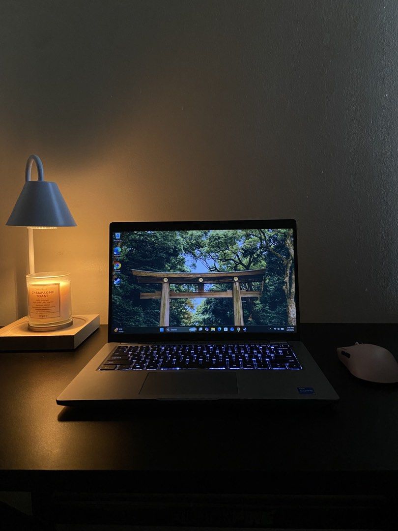 Dell Latitude 5430 (Category: Laptops & Notebooks) located in Makati City. Submitted by cencenmrz (Listing ID 1436468601, Image 1). Description: 𝗟𝗔𝗣𝗧𝗢𝗣 𝗙𝗢𝗥 𝗦𝗔𝗟𝗘 💻 Dell Latitude 5430 (Actual photo shown) Never used - old stock but like new. Price: ₱20,000 PHP 𝗗𝗘𝗧𝗔𝗜𝗟𝗦: • Processor: 12th Gen Intel Core i5-1245U • RAM: 16 GB • Storage: 256 GB SSD • Display: 13‑inch Intel Iris Xe Graphics (touchscreen) ✅ Windows 11 Licensed (fully