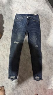 (Category: ) located in . Submitted by i8shopping (Listing ID 1436392311, Image 1). Description: .