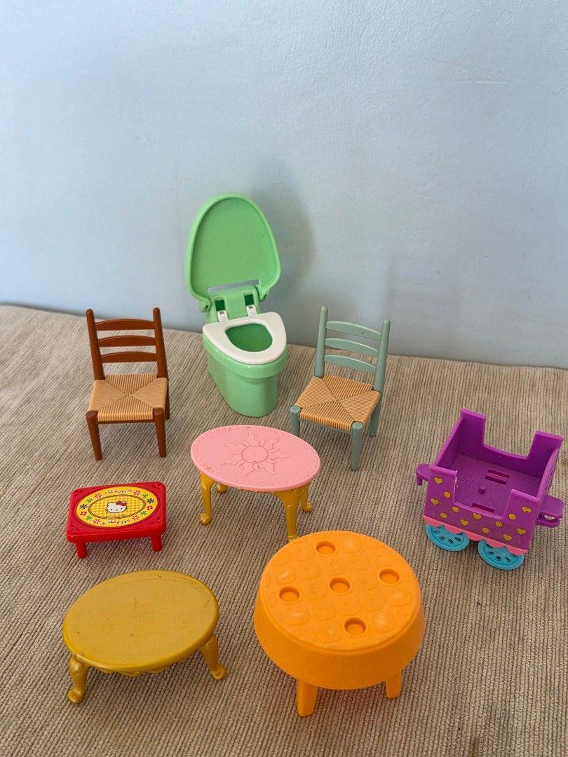 DOLLS FURNITURE SET (Category: Kids Toys) located in Cabadbaran. Submitted by barbielee14 (Listing ID 1436300732, Image 1). Description: sold as is.