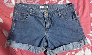 (Category: ) located in . Submitted by hapibday.everyday (Listing ID 1436416969, Image 1). Description: .