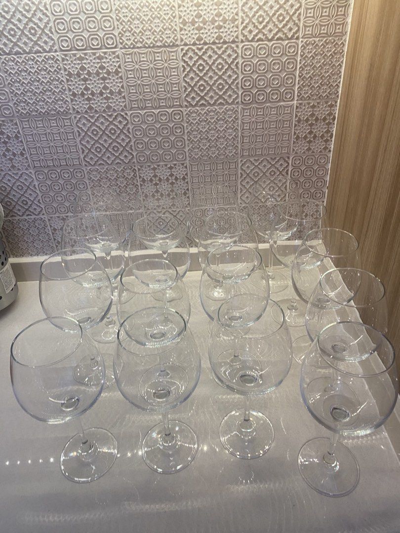 Elegant Wine Glasses446877761473751046