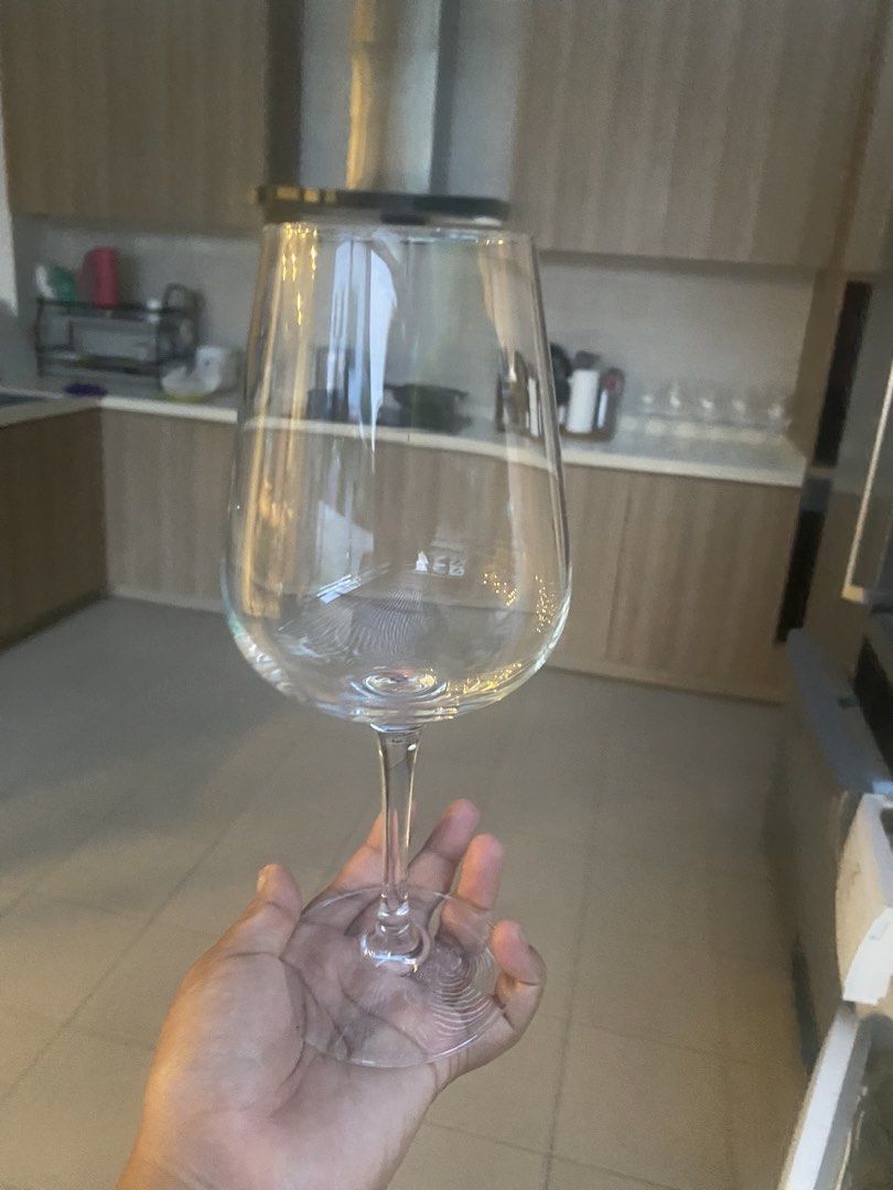 Elegant Wine Glasses446877761473751043