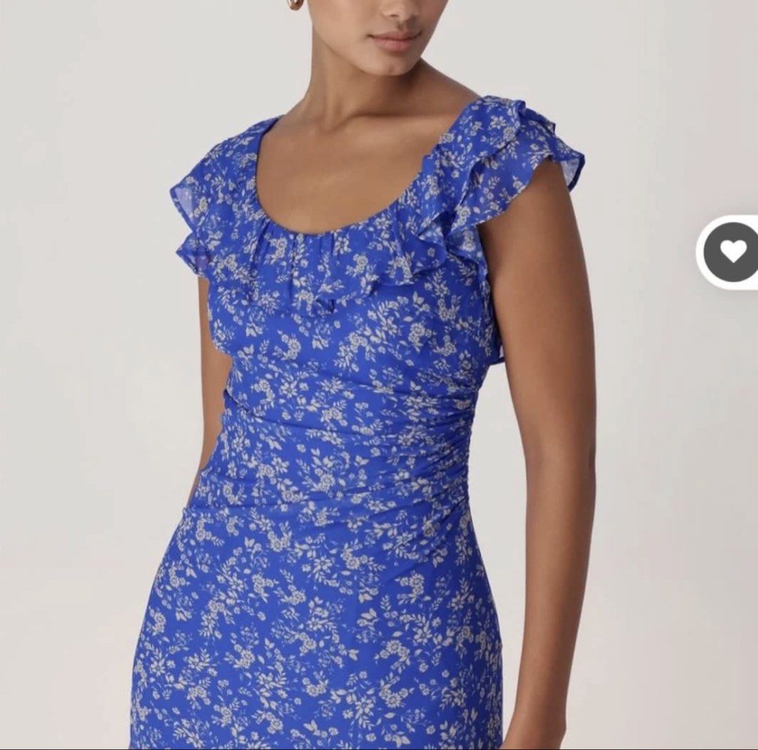 Ever New Blue Ruffle Long Dress (Category: Dresses) located in Quezon City. Submitted by wholesalesupplier (Listing ID 1436326619, Image 2). Description: Size small up to medium ✨ Ever New Melbourne Blue Floral Maxi Dress ✨ Elegant and flattering Ever New Melbourne maxi dress in a gorgeous royal blue floral print. Features soft flutter sleeves, a feminine neckline, and a flowy silhouette that gives that effortless classy, romantic vibe 🌷 Perfect