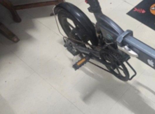 FIIDO D2S E-BIKE (Category: Bicycles) located in Quezon City. Submitted by madkila (Listing ID 1436312381, Image 1). Description: 250W Brushless Motor 22-25KM/H 36V 7.8AH Lithium Battery Foldable Alloy Frame Alloy Mechanical Brake 16x1.75 Tire 40-50KM (Electric) 70-80KM (PAS) 19.5Kg Light Weight.