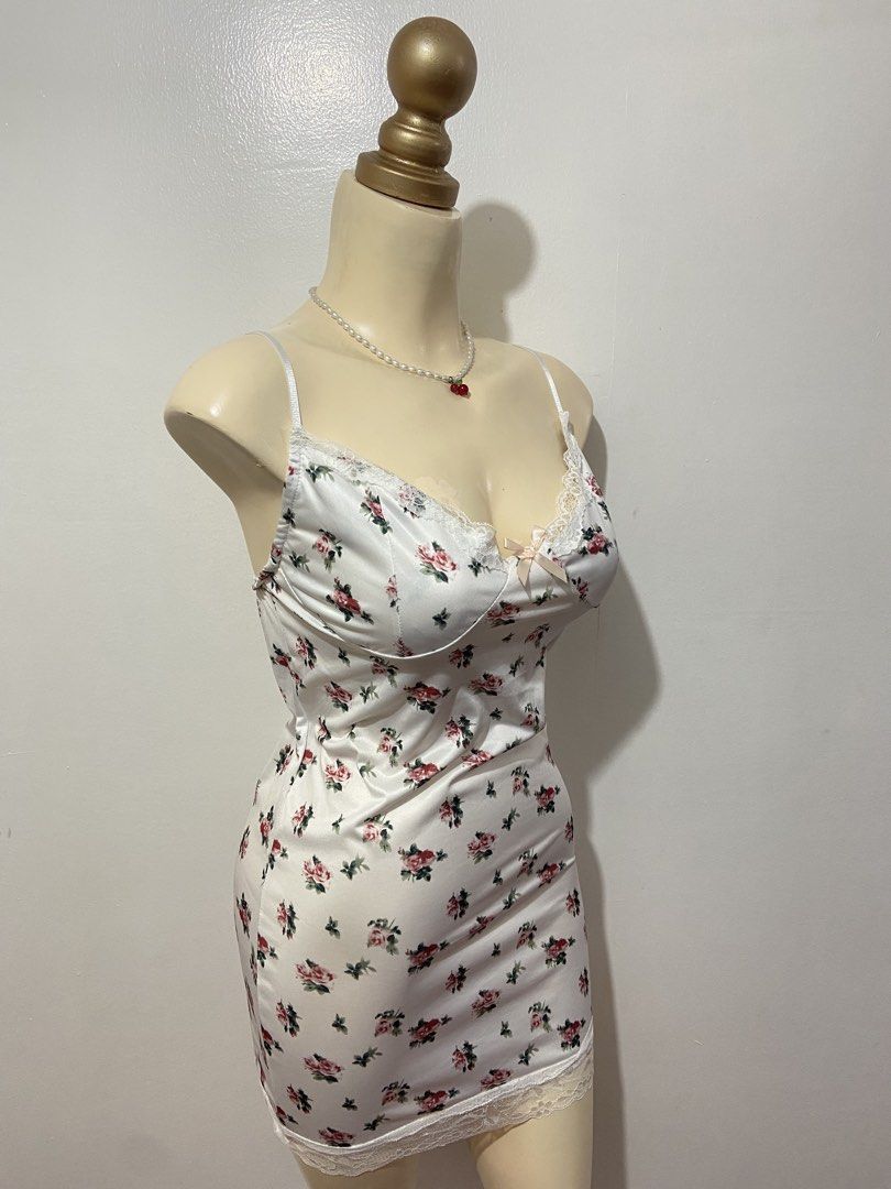 Floral Lace Dress (Category: Dresses) located in Mandaluyong City. Submitted by cxia_style (Listing ID 1436443790, Image 3). Description: ♡ washed & ready-to-wear ♡ all items are handpicked ♡ nationwide shipping ♡ see each photo & check the comment section for more details. DM us for more info 💌.