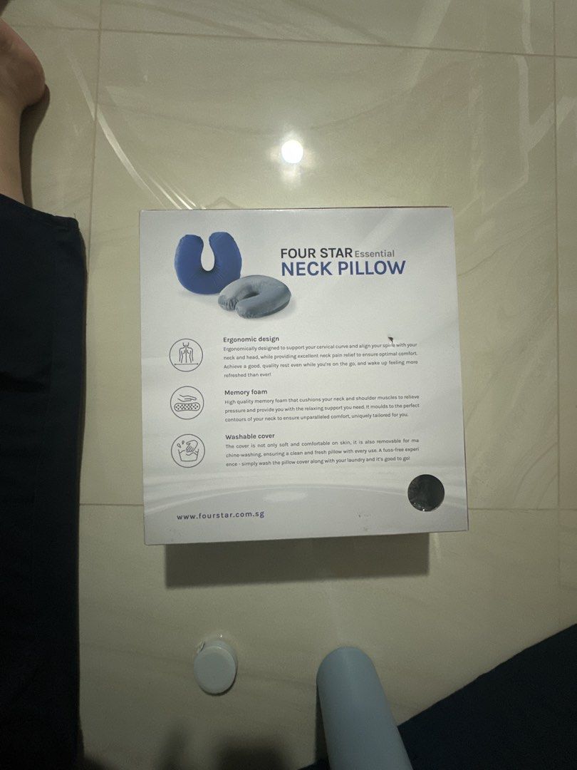 Four Star Essential Neck Pillow446850505072322561