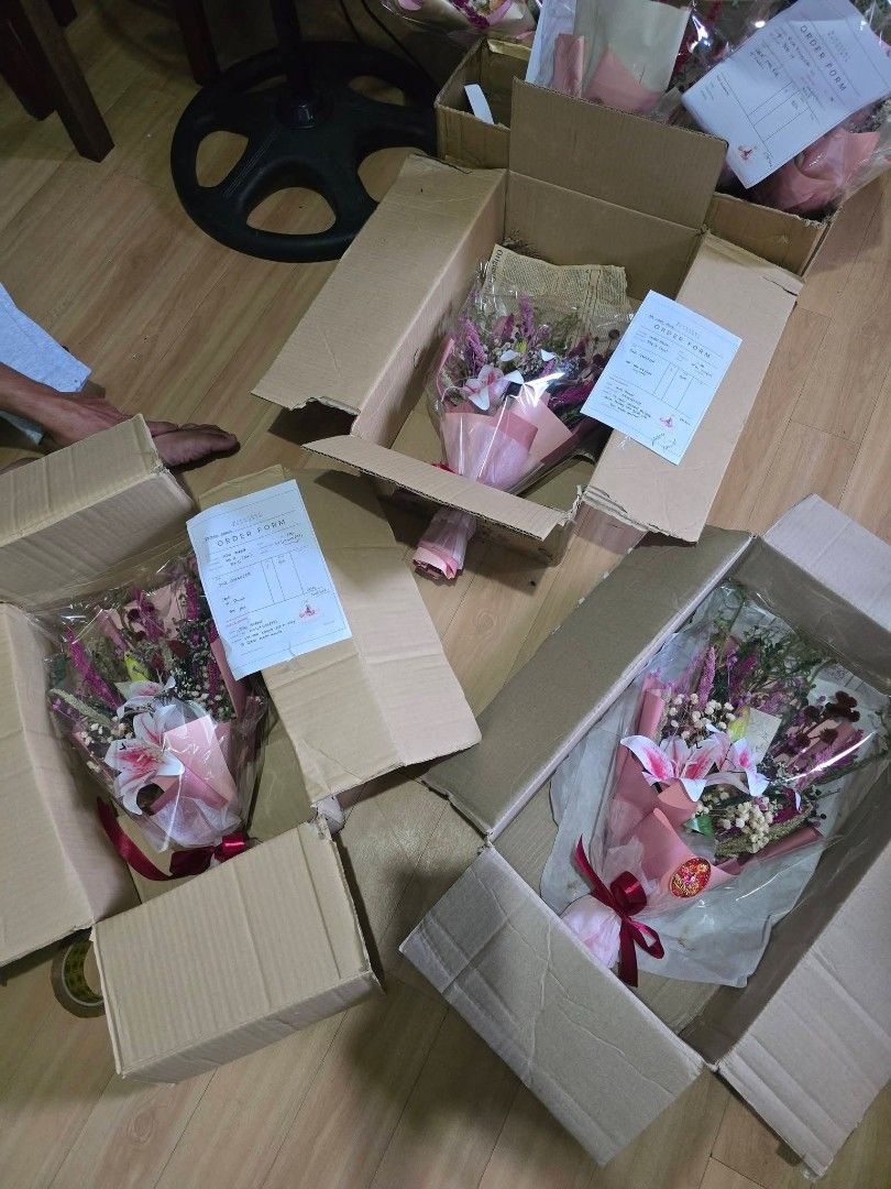 Fresh Lily Flower Bouquet (Category: Flowers & Bouquets) located in Bulacan. Submitted by snifftogo (Listing ID 1436413430, Image 3). Description: - Combination of Artificial and Dried flower bouquets - Features lilies and other colorful flowers - Wrapped in pink paper - Tied with a ribbon - Ideal for gifts or home decor - Multiple pieces available - Ready for delivery via Lalamove .