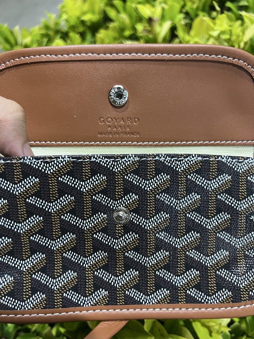 Goyard HoBo (Category: Luxury Bags & Wallets) located in Bacolod City. Submitted by novymae23 (Listing ID 1436356851, Image 3). Description: Goyard Hobo Black Tan Large Rank A No Issue .