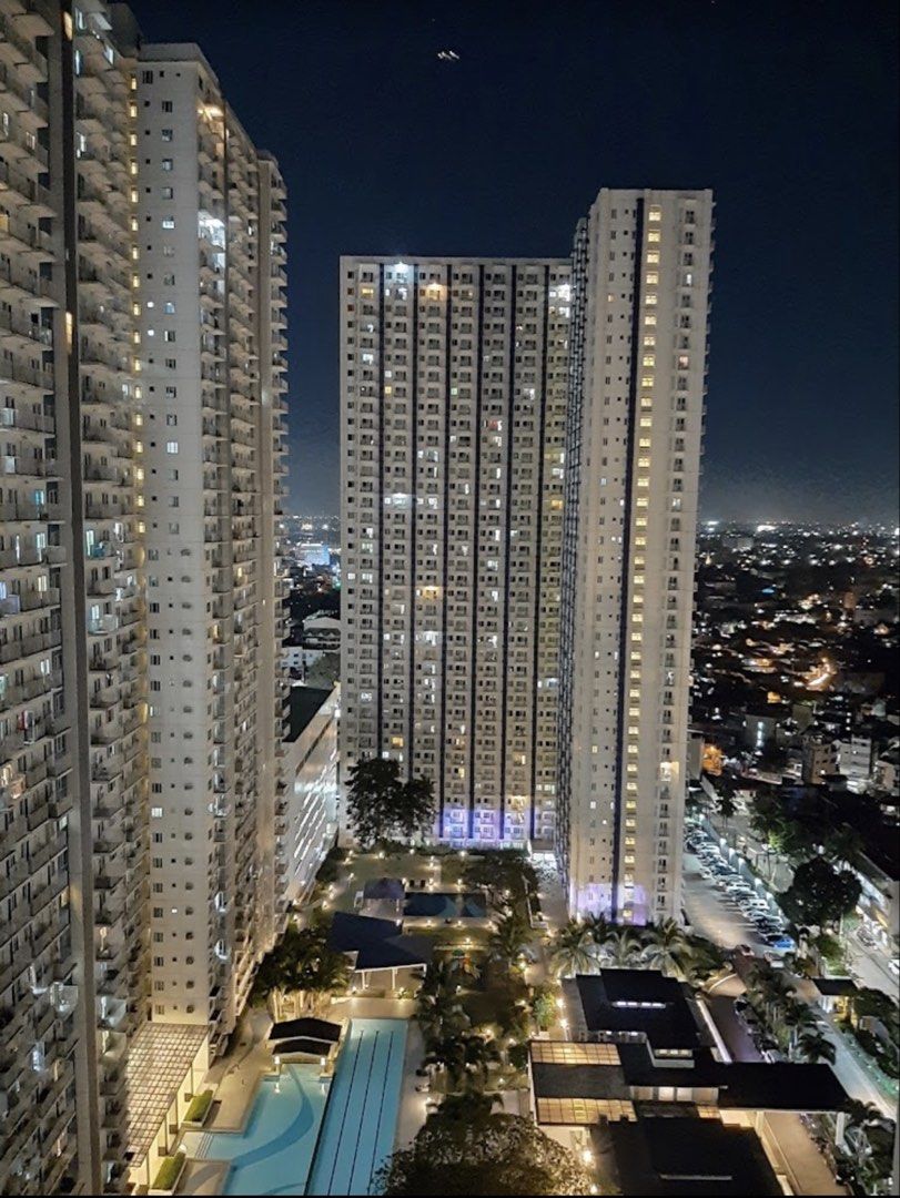 Grass Residences Condo Pasalo (Category: Apartments & Condos) located in Caloocan City. Submitted by shaolinkid1979 (Listing ID 1436300177, Image 2). Description: Fully furnished 1 bedroom .