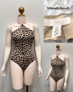 (Category: ) located in . Submitted by shopwithstyleeee (Listing ID 1436421996, Image 1). Description: .