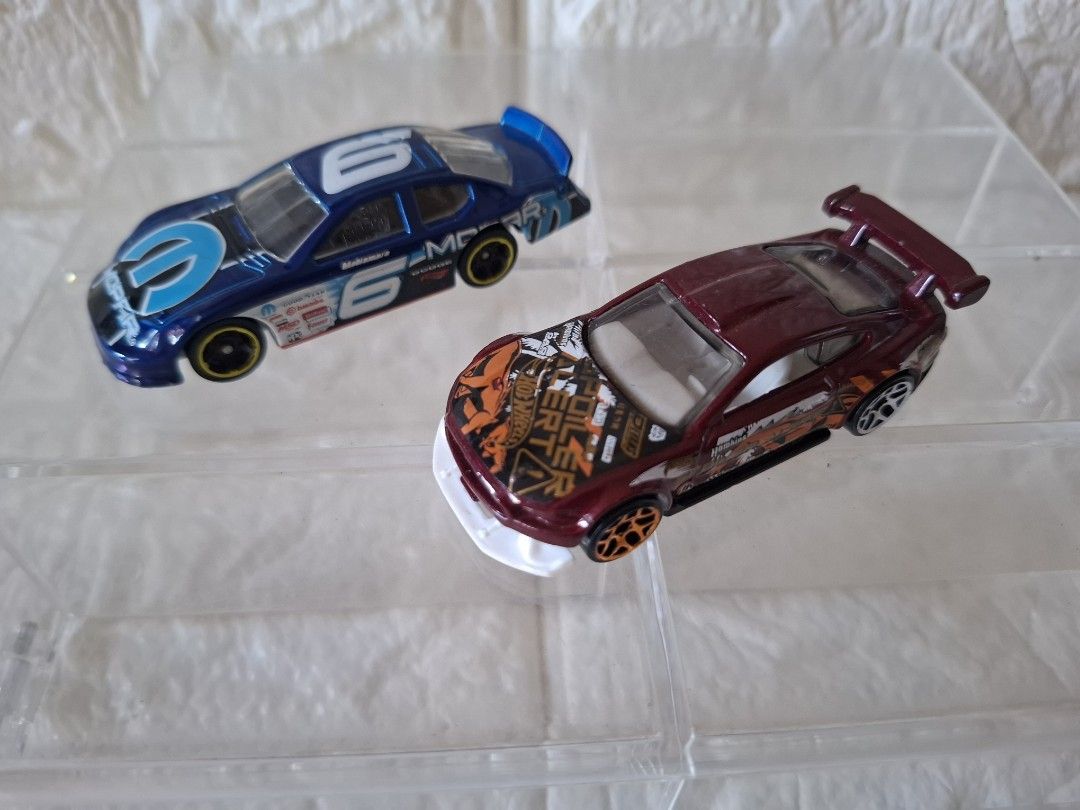 Hotwheels aasorted loose (Category: Toys & Games) located in Narvacan. Submitted by jigger85_2ndaccount (Listing ID 1436308772, Image 3). Description: ASSORTED HOTWHEELS LOOSE 100 each price negotiable depents on condition if mint/non-mint.
