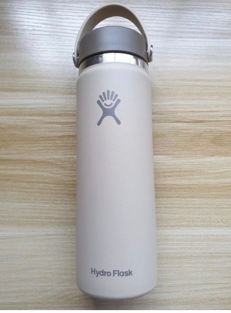 Hydro Flask Water Bottle - Beige 20 oz446648562662123520