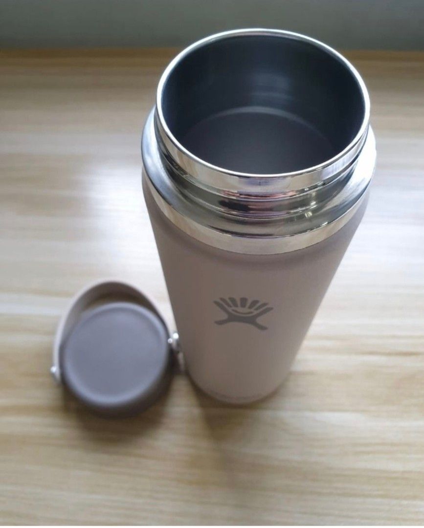 Hydro Flask Water Bottle - Beige 20 oz446648562662123521